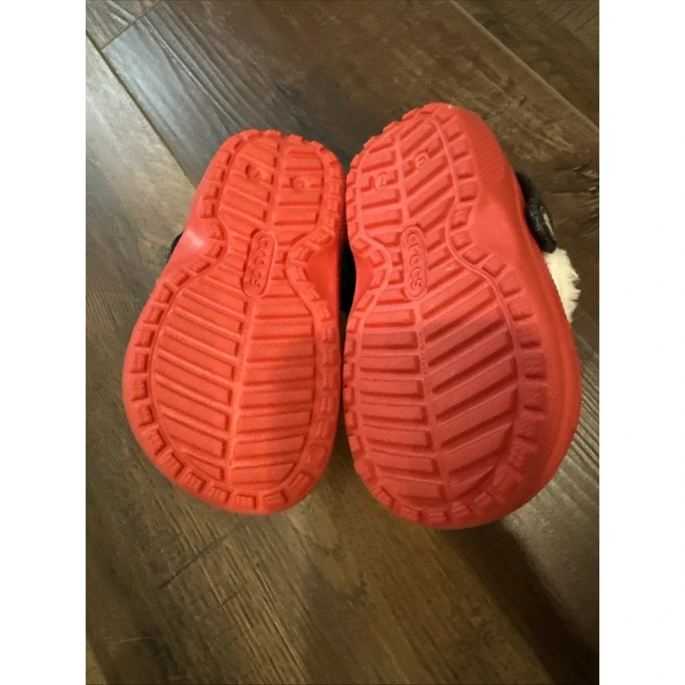 Crocs Toddler Classic Santa Belt Fur Lined‎ Clog Red / White Size Child 7C